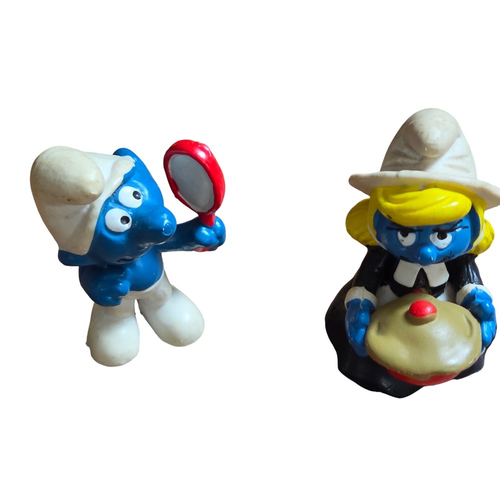 Vintage Schleich Smurfs Thanksgiving Smurfette Figure Vanity with Mirror 70s 80s